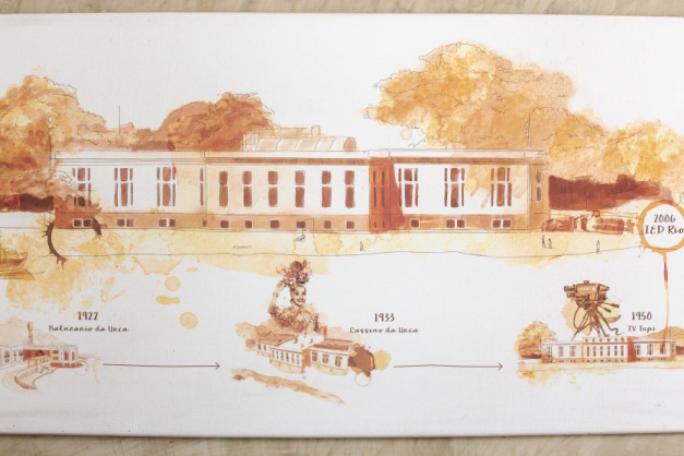 Macaque in the trees