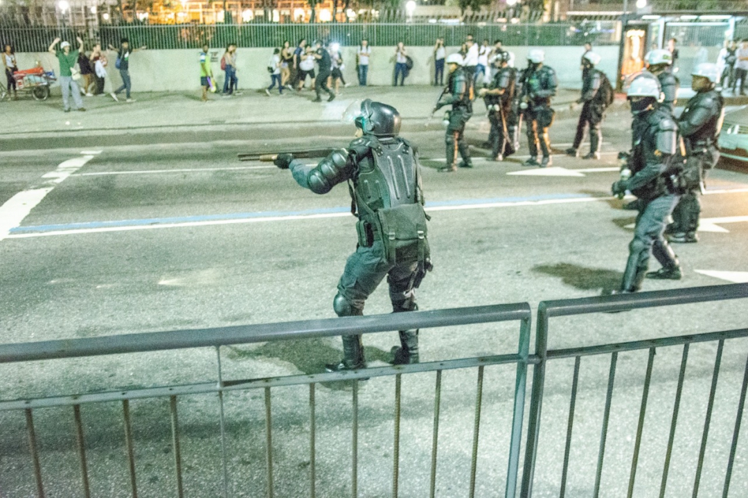 Repressão policial aos manifestantes(Foto: Bruno Kaiuca)