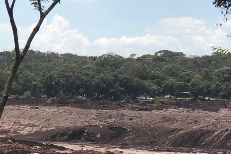 Rompimento da barragem em Brumadinho (Foto: Nairo Alméri)