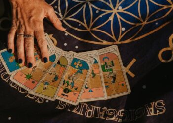 Márcia Sensitiva revela 2 signos que vão ganhar muito dinheiro ainda em abril