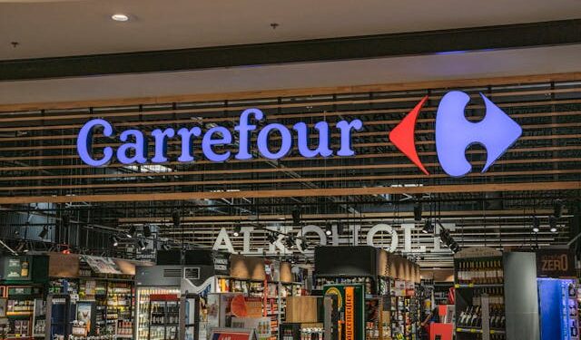 Carrefour fechou as portas, anunciou fim do ciclo e foi substituído por concorrente em Shopping de SP