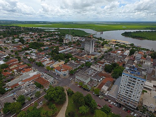 Cidade brasileira tomada por jacarés tem mais répteis do que pessoas morando
