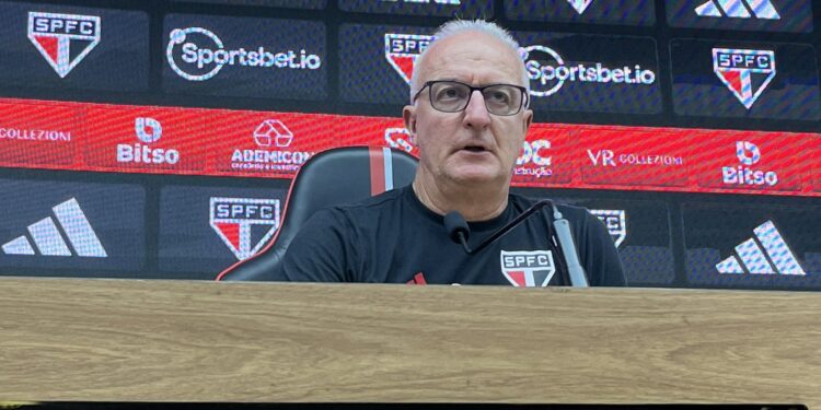 Enquanto recebia salário acima de R$ 2 milhões no Corinthians, Dorival Jr aceita ganhar muito menos no São Paulo