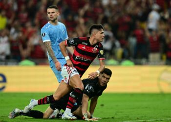 Bilionários da Arábia entram em cena para contratar craque do Flamengo