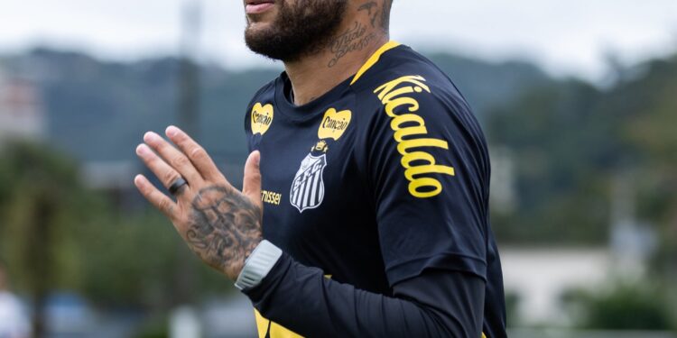 Enquanto Vini Jr tem fortuna de quase R$ 400 milhões, Neymar atingiu outro patamar