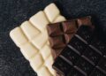 Maior fábrica de chocolates do Brasil produz mais de 1 milhão de bombons por ano e pertence a gigante do ramo