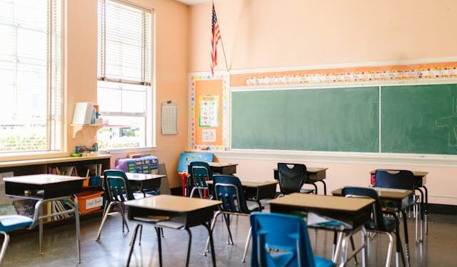 Escolas vão anunciar suspensão nas aulas a partir do dia 4 de junho